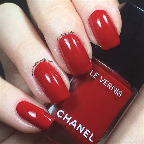 gel ongle chanel|Chanel feno nail color.